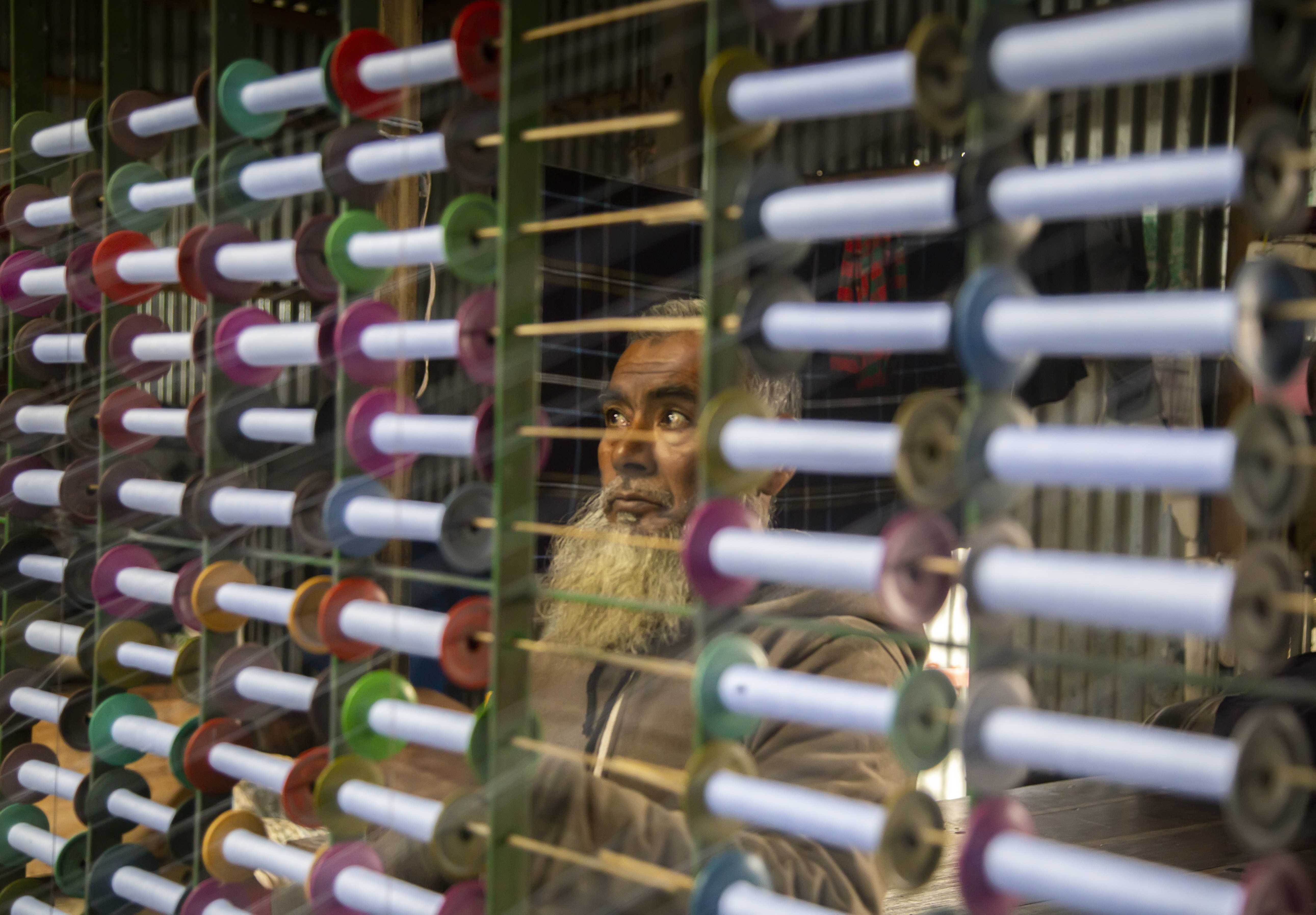 Craftsman of weaving industry